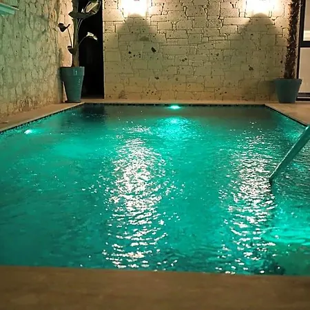 Ariel Hotel 4*
