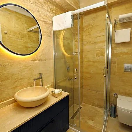 Ariel Hotel 4*