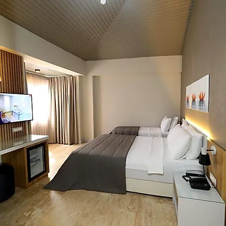 Hotel Ariel 4*